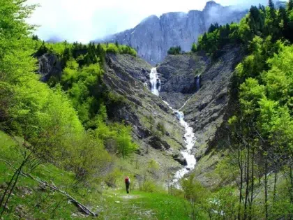 Activities 24 cascade Maujiou